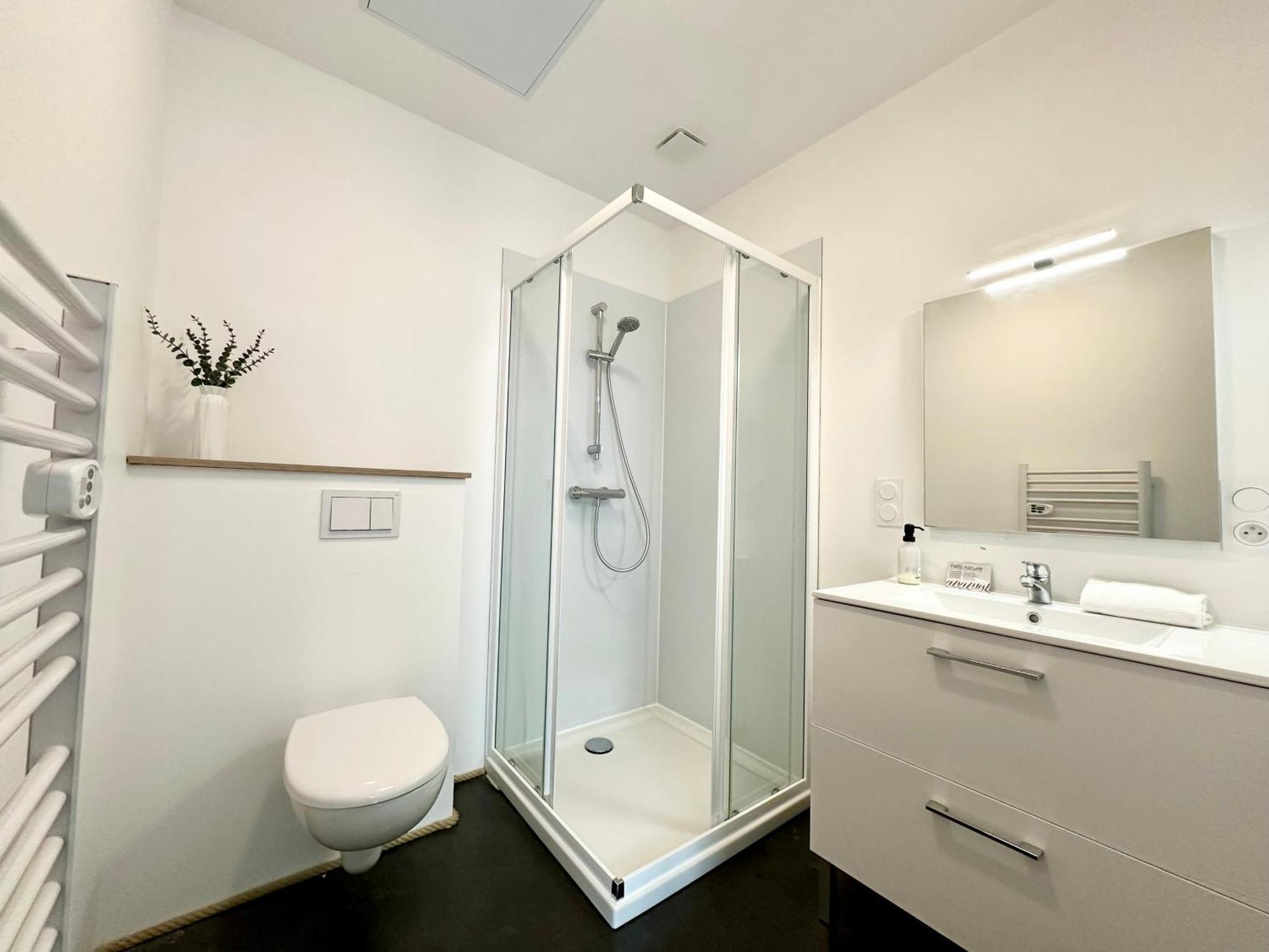 Le Chic - Parking - Exterieur - Fibre - Calme Apartment *
